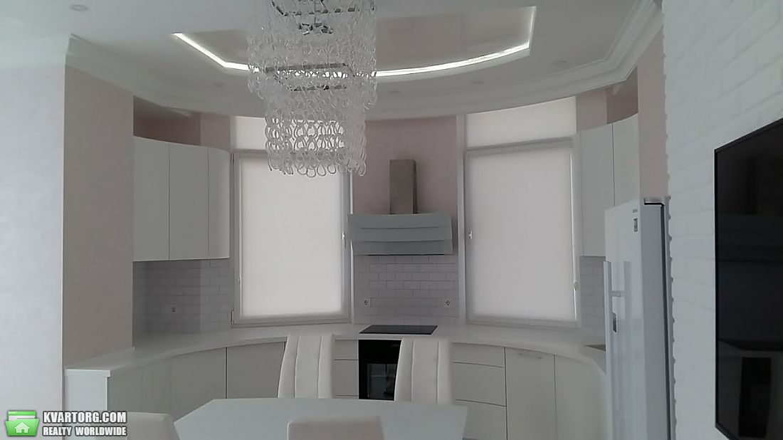 Sell 3-room apartment. Одесса, Французский бульвар — photo 1