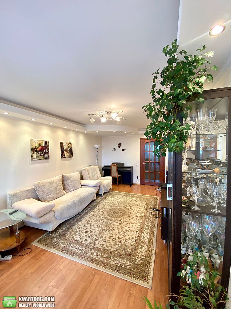 Sell 3-room apartment. Киев,  Якуба Коласа — photo 1