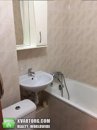 Rent out 1-room apartment. Киев,  Златопольская — photo 4