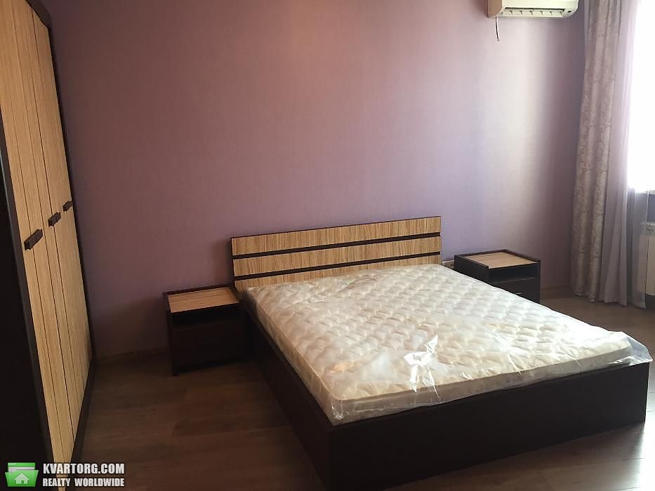 Rent out 2-room apartment. Киев,  Чавдар — photo 3