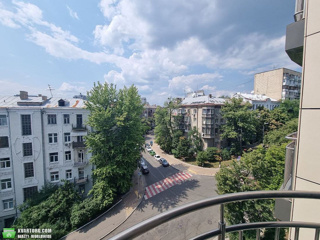 Sell 4-room apartment. Киев, Тарасовская — photo 1