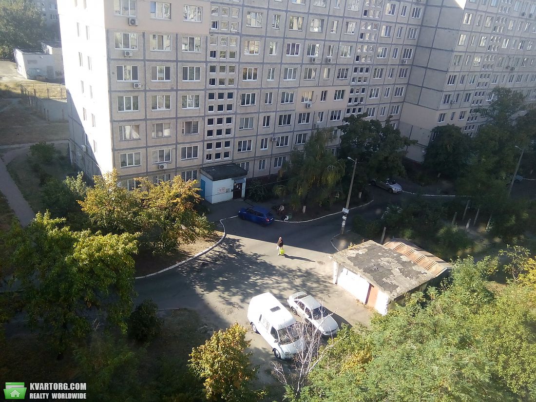 Sell 3-room apartment. Киев,  Ватутина пр — photo 3