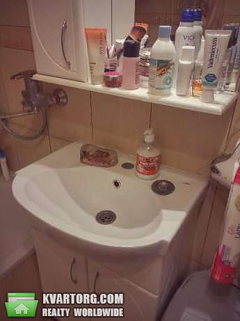 Sell 2-room apartment. Киев,  Новопироговская — photo 8