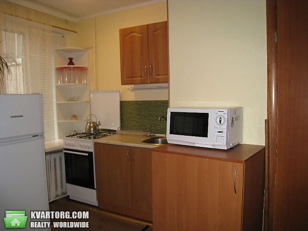 Rent out 1-room apartment. Киев,  Смелянская — photo 3