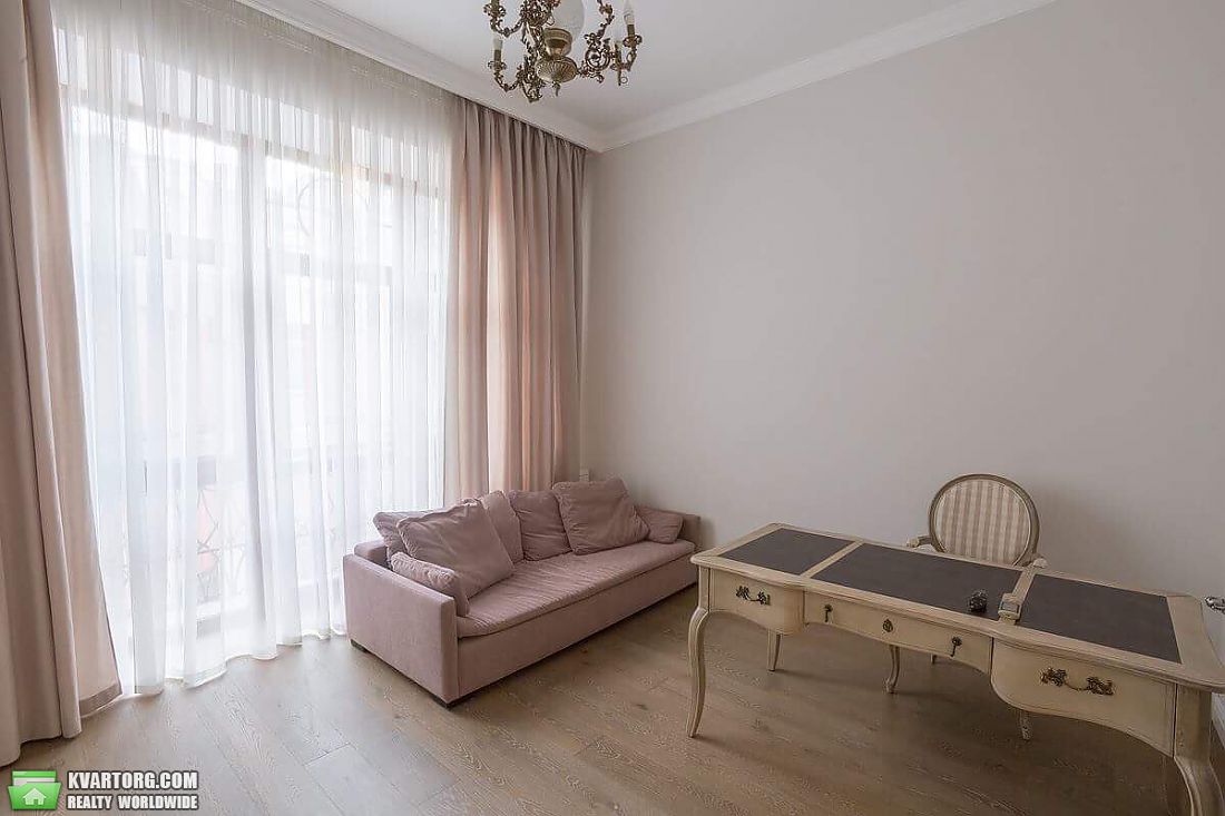 Rent out 5-room apartment. Киев,  Воздвиженская — photo 8