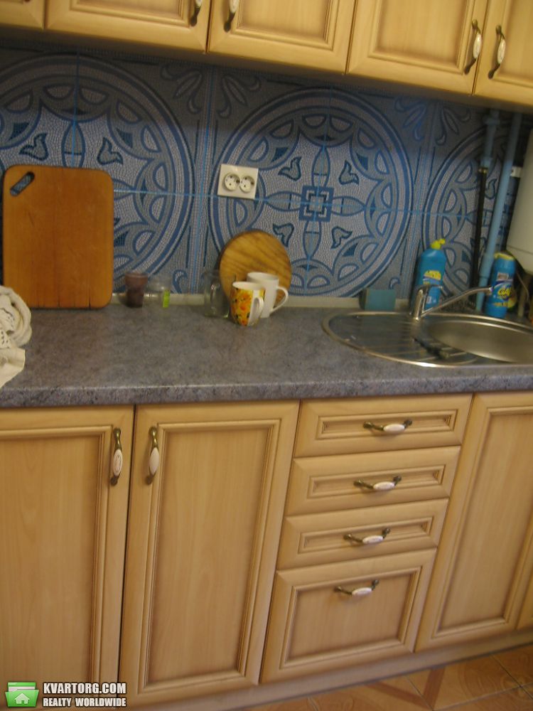Rent out 1-room apartment. Киев, Проспект. Маяковского — photo 1