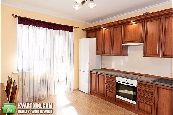 Rent out 2-room apartment. Киев,  Подгорная — photo 8