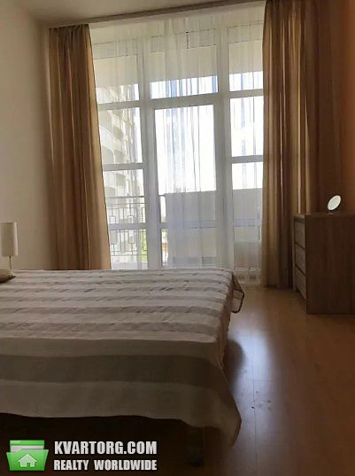 Rent out 2-room apartment. Киев,  Шамрыло — photo 7