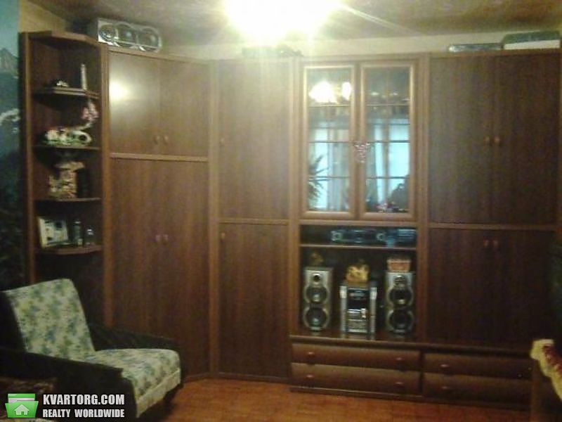 Sell 3-room apartment. Киев,  Радужная — photo 1
