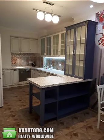 Rent out 4-room apartment. Киев,  Шумского — photo 8