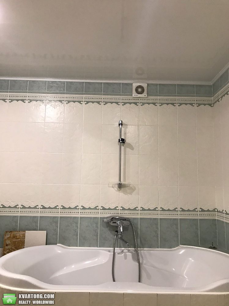 Sell 3-room apartment. Киев,  Срибнокильская — photo 8