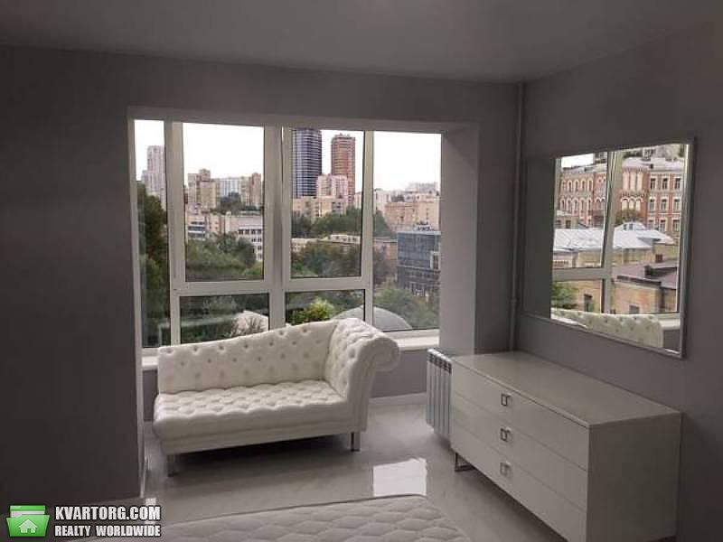 Rent out 2-room apartment. Киев,  Шелковичная — photo 2