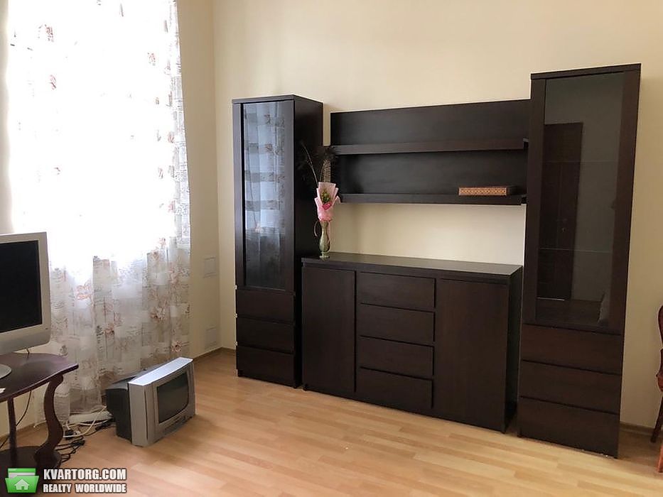 Sell 3-room apartment. Киев,  Антоновича — photo 1