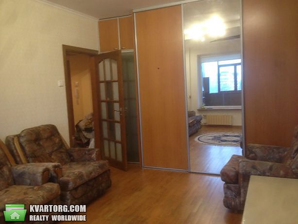 Rent out 2-room apartment. Киев,  Якубовского — photo 1