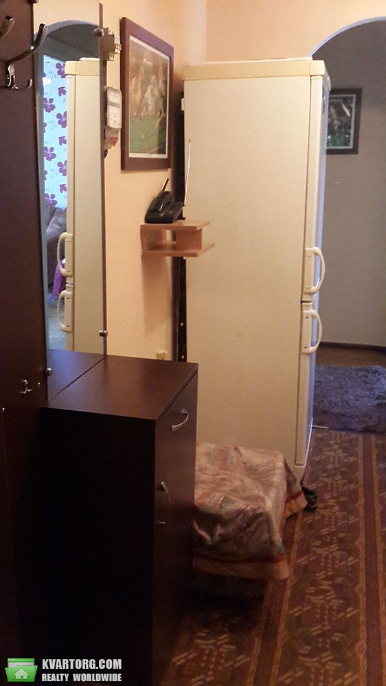 Rent out 1-room apartment. Киев, Кирилловская ул. — photo 7