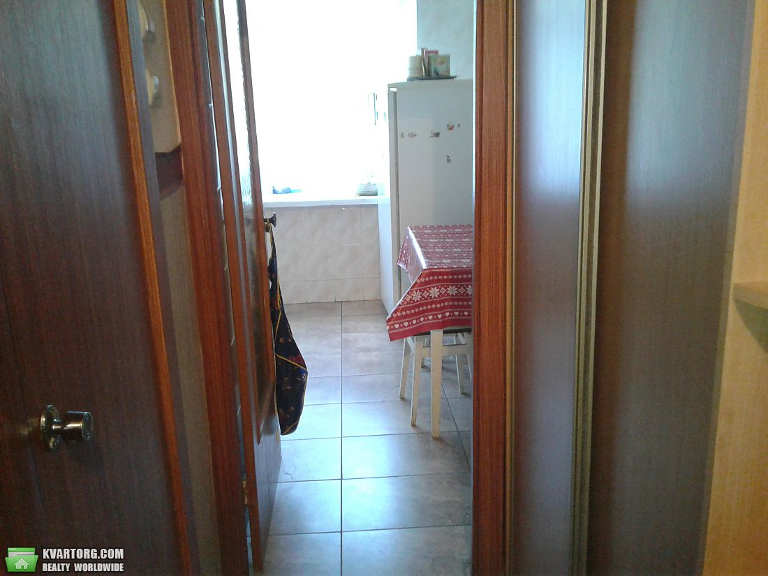 Rent out 3-room apartment. Киев,  Волкова — photo 10