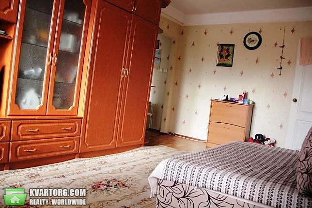 Sell 3-room apartment. Киев,  Метростроевская — photo 1