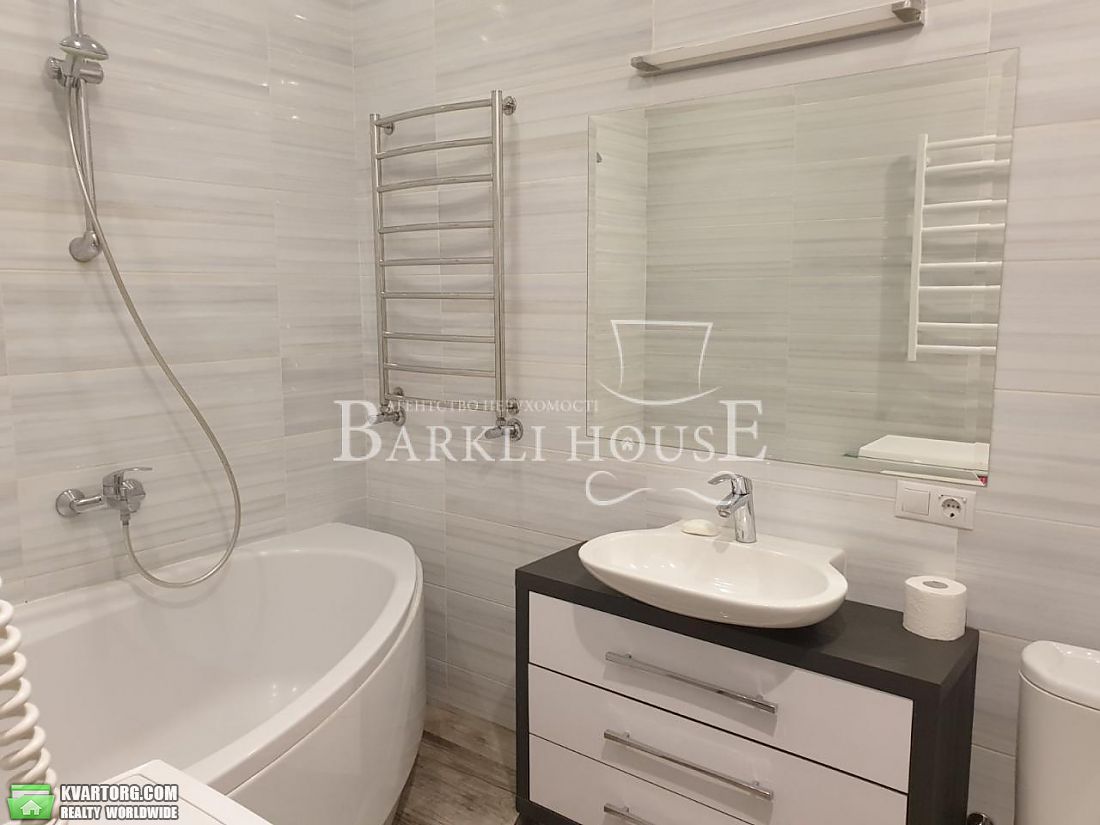Rent out 3-room apartment. Киев, Назаровская — photo 9