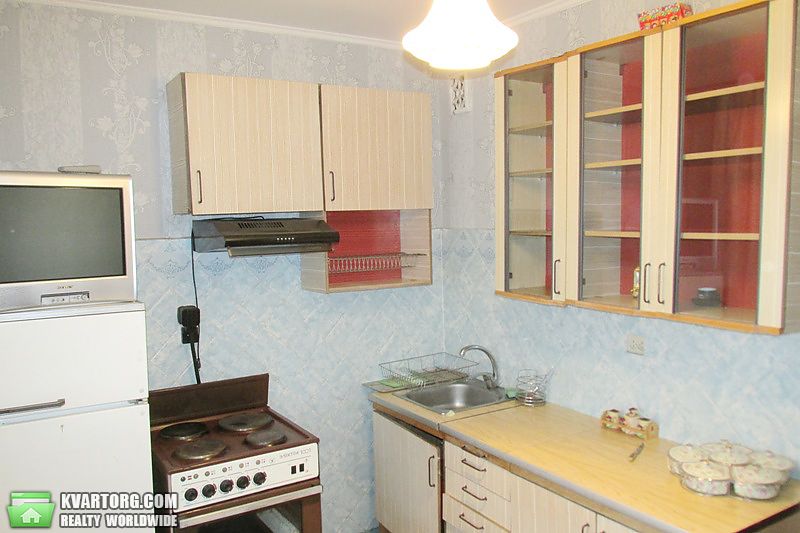 Rent out 1-room apartment. Киев,  Тростянецкая — photo 3