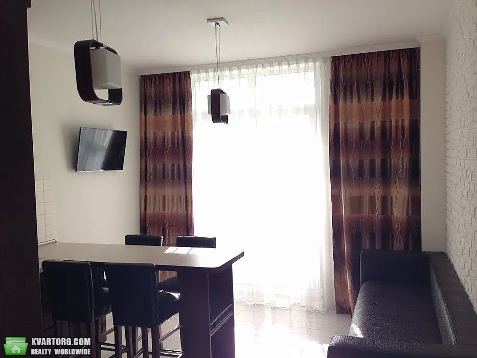 Rent out 2-room apartment. Киев,  Гетьмана — photo 2