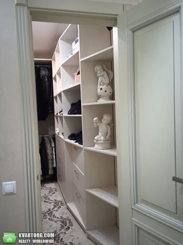 Sell 4-room apartment. Киев,  Драгоманова — photo 10