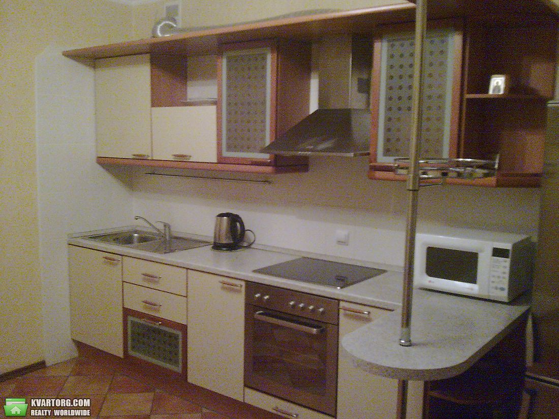 Rent out 1-room apartment. Киев, Голего — photo 1