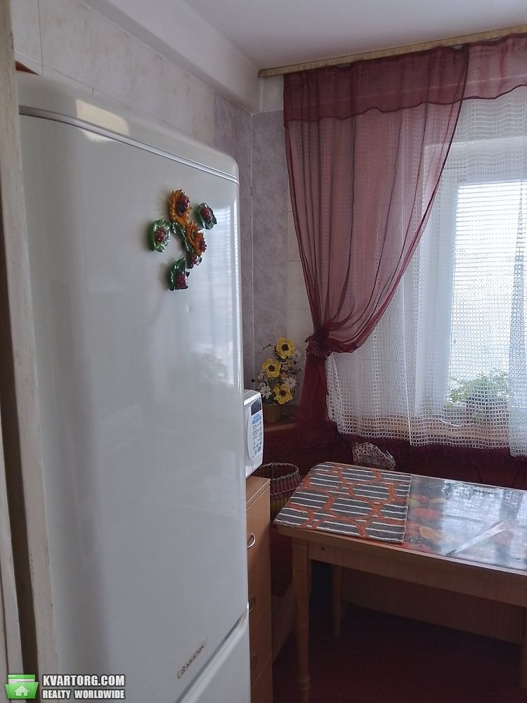 Rent out 1-room apartment. Киев,  Кондратюка — photo 1