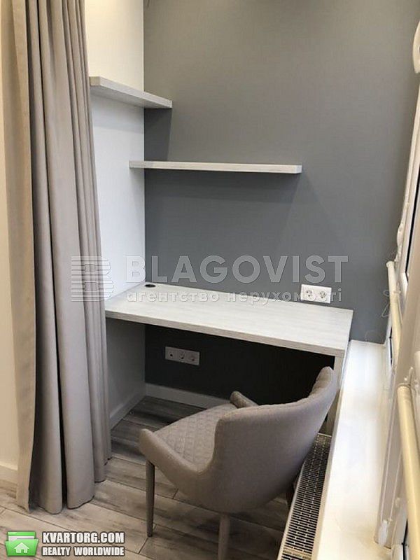 Rent out 2-room apartment. Киев,  Герцена — photo 5