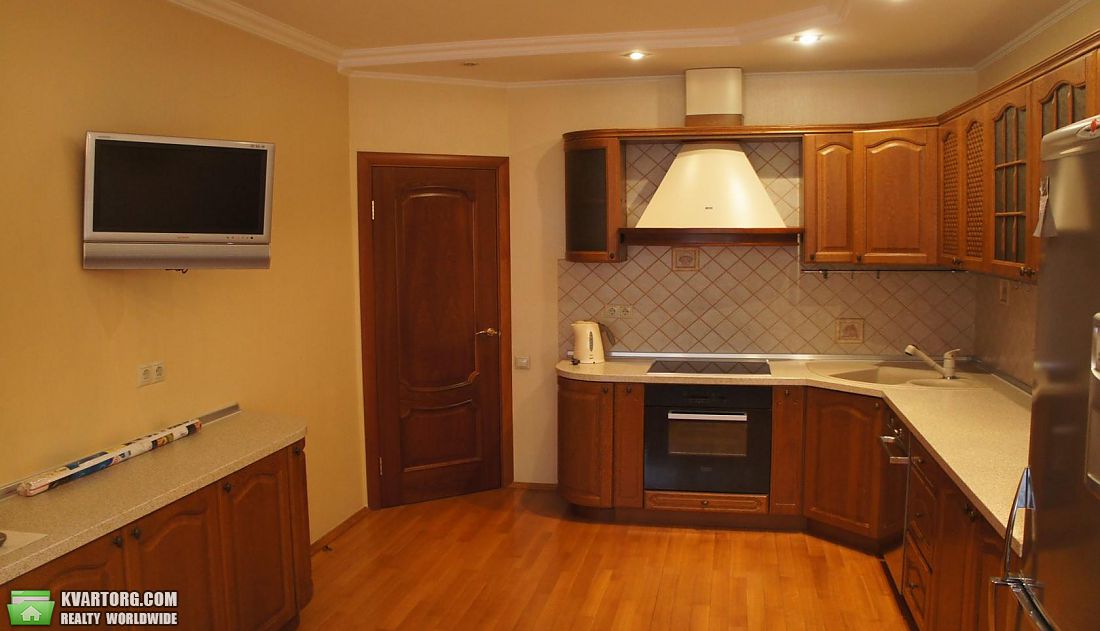 Sell 2-room apartment. Киев,  Никольско-Слободская — photo 2