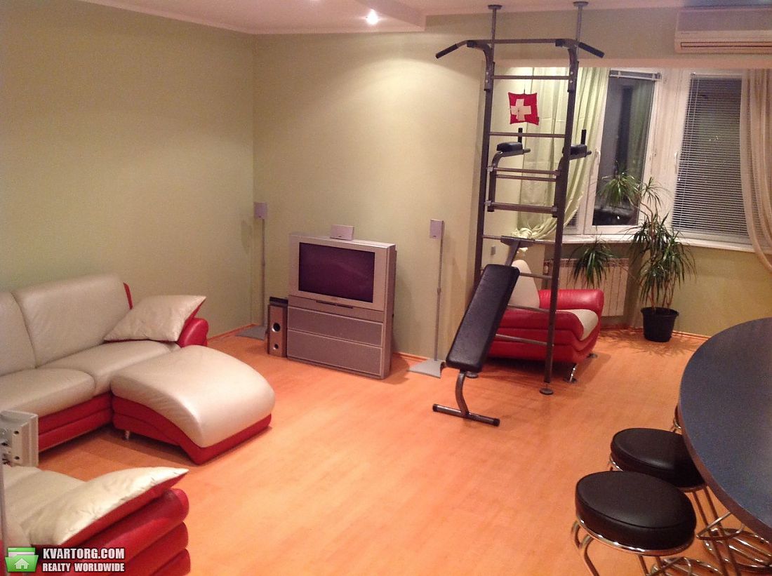 Rent out 2-room apartment. Киев,  Героев Сталинграда пр — photo 4