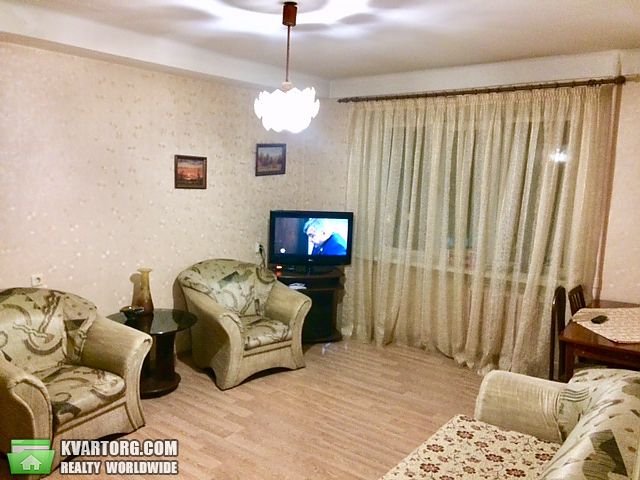Rent out 3-room apartment. Киев,  Победы пр — photo 1
