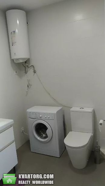 Rent out 2-room apartment. Киев,  Белорусская — photo 8
