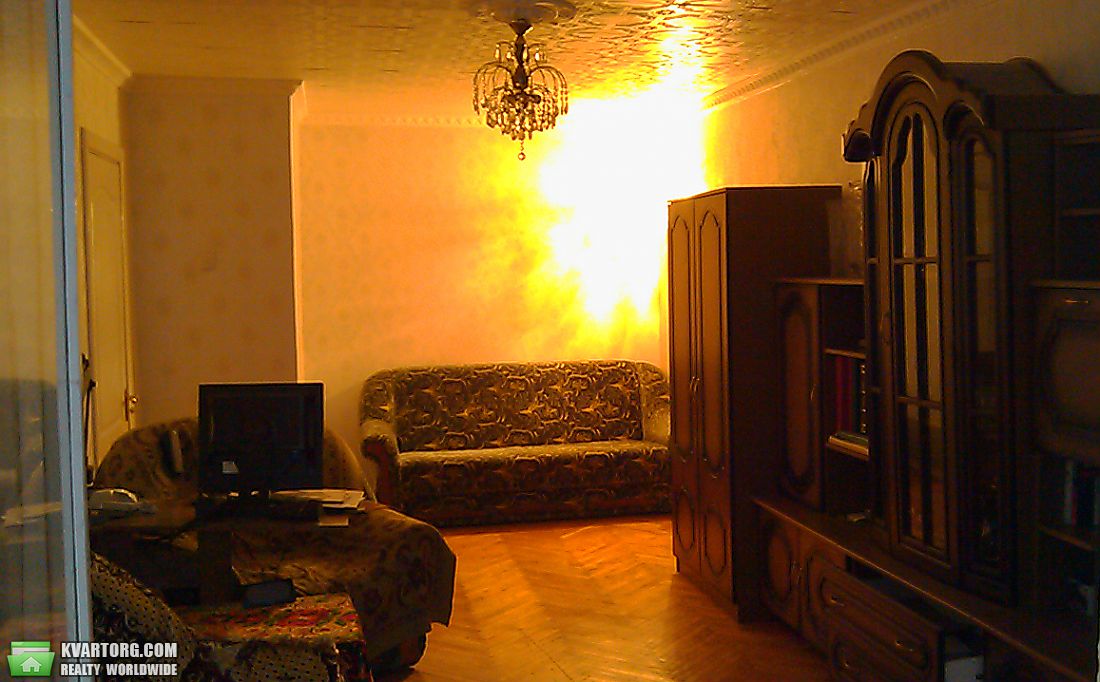 Rent out 1-room apartment. Киев,  Бориспольская — photo 1