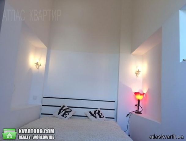 Rent out 2-room apartment. Киев,  Стрелецкая — photo 5
