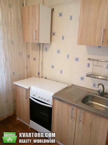 Rent out 1-room apartment. Киев,  Жмеринская — photo 2
