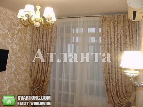 Sell 2-room apartment. Одесса, Французкий Бульвар — photo 2