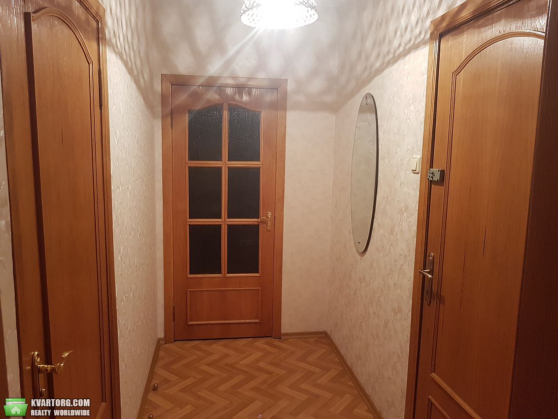 Rent out 2-room apartment. Киев,  Срибнокильская — photo 4
