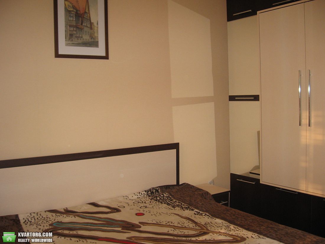 Rent out 2-room apartment. Киев, Преображенская — photo 4