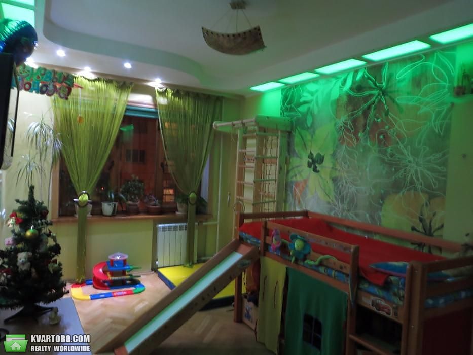 Sell 3-room apartment. Киев,  Салютная — photo 2