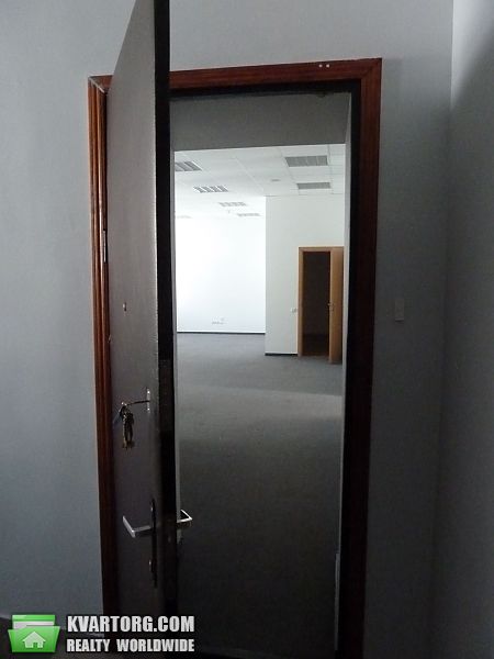 Rent out office. Киев, Жилянская — photo 2