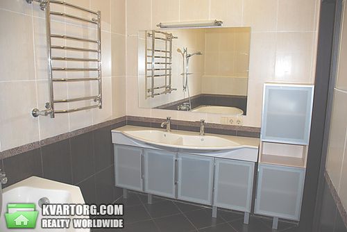 Rent out 3-room apartment. Киев, Героев Сталинграда пр — photo 7