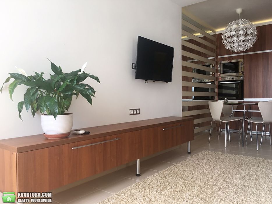 Rent out 2-room apartment. Киев,  Клавдиевская — photo 2
