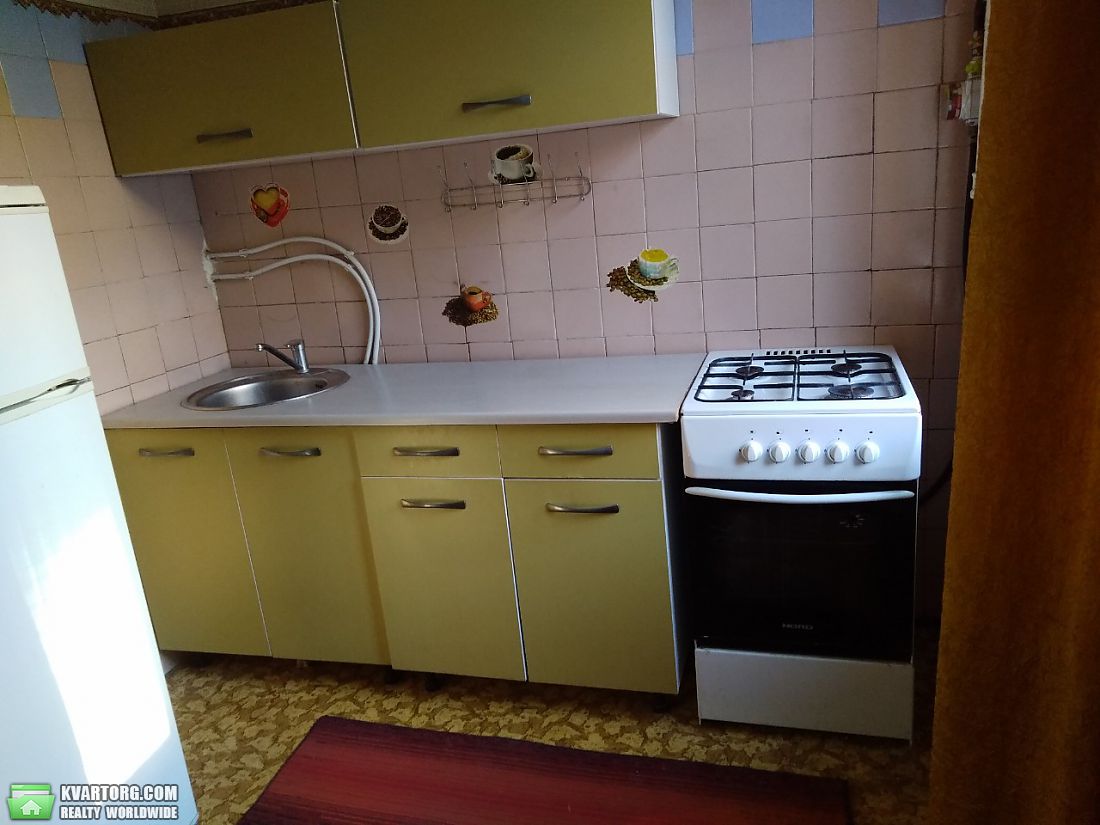 Rent out 2-room apartment. Киев, Искровская — photo 2