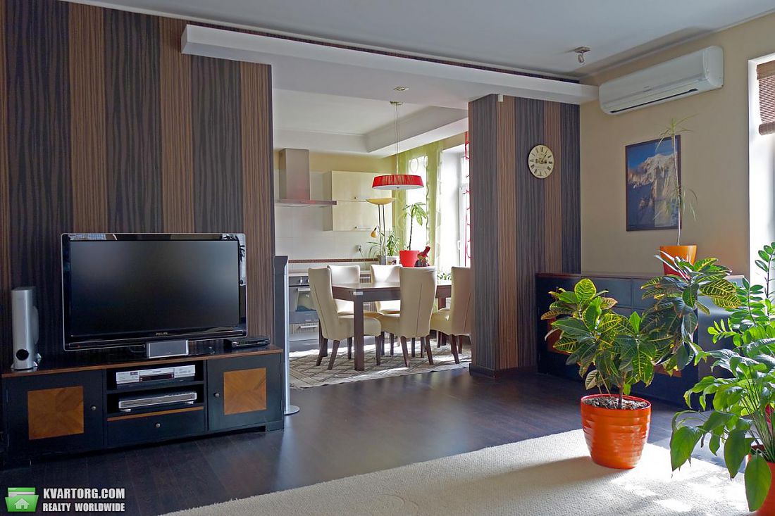 Rent out 3-room apartment. Киев,  Паньковская — photo 2