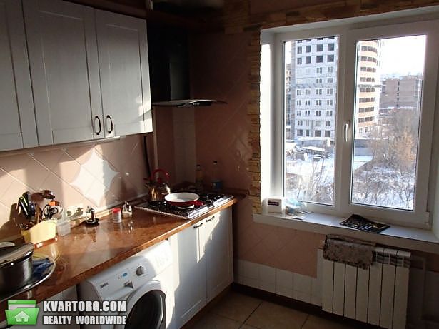 Rent out 2-room apartment. Киев, Армянская — photo 1