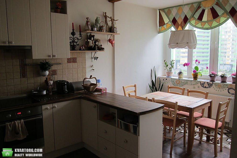 Sell 3-room apartment. Киев,  Вышгородская — photo 3