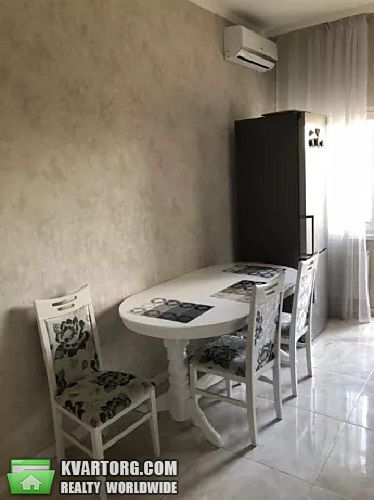 Sell 2-room apartment. Киев, Коновальца — photo 3