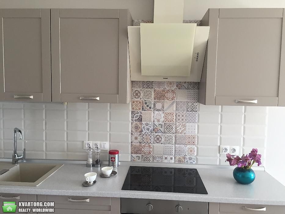 Rent out 2-room apartment. Киев,  Петрицкого — photo 5