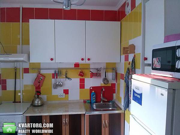 Rent out 1-room apartment. Киев,  Героев Днепра — photo 1