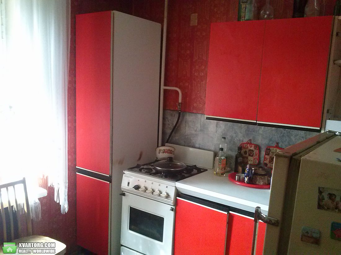 Rent out 2-room apartment. Киев,  Глебова — photo 1